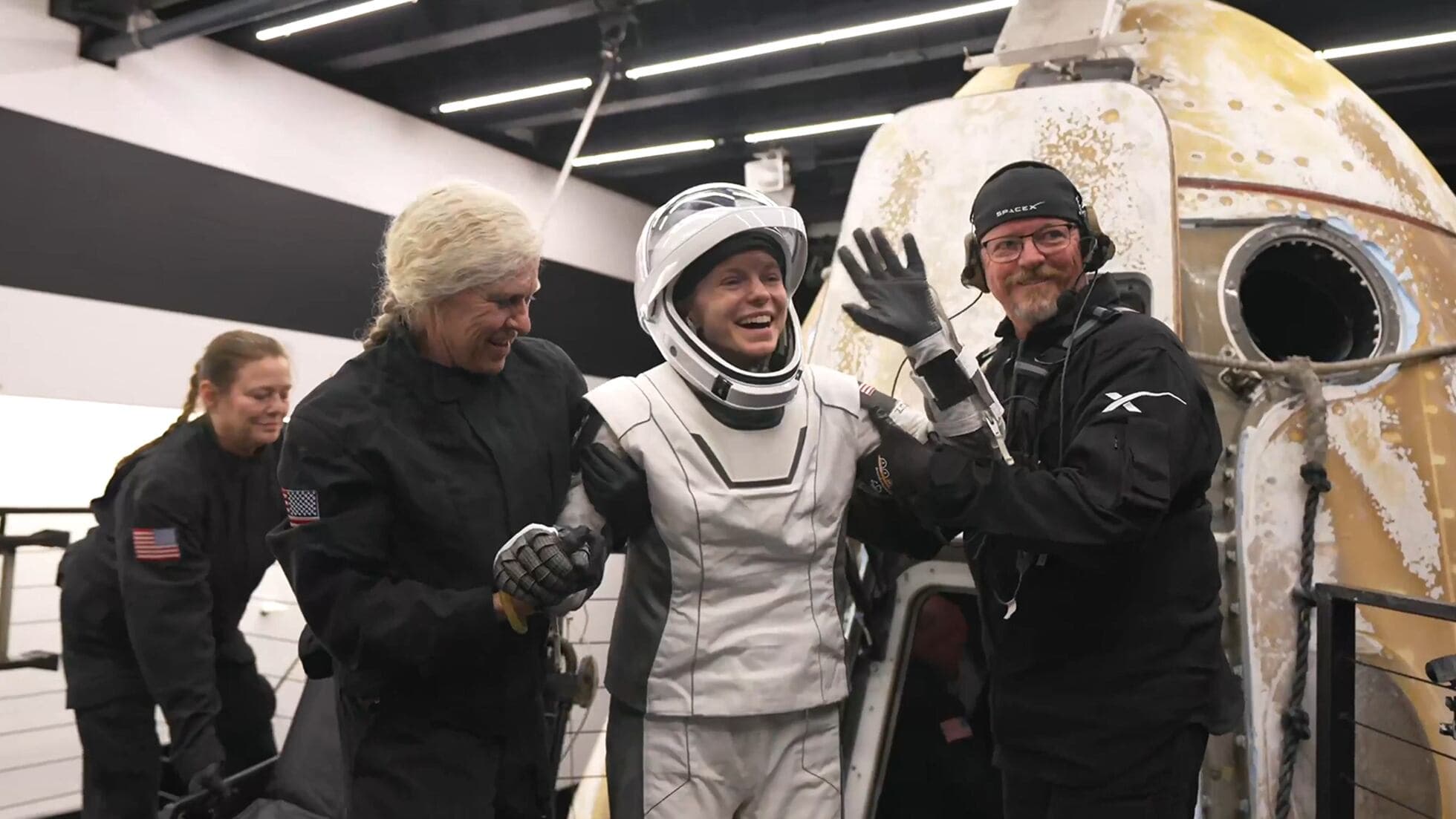 NASA SpaceX Crew-11: Turismo Espacial