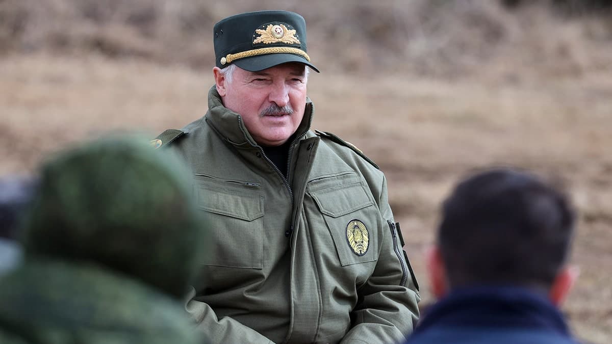 Lukashenko indulta a 20 presos políticos en Año Nuevo
