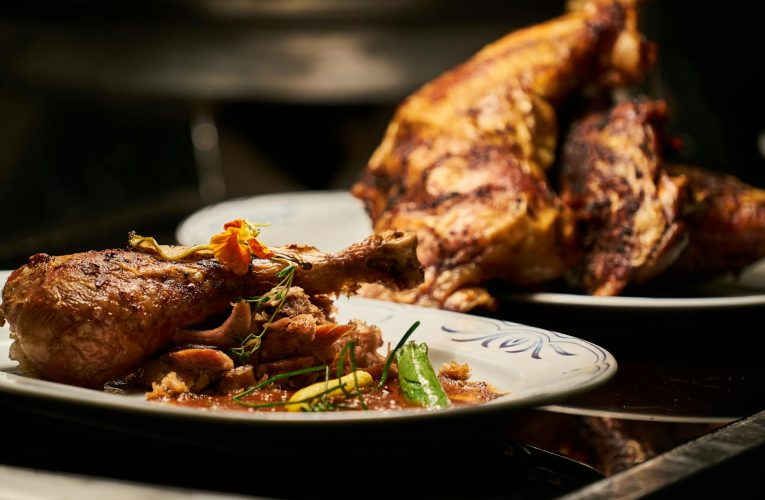 Pollo al horno con verduras: receta fácil y deliciosa